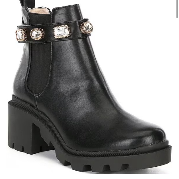 Steve Madden Shoes - Steve Madden Amulet Boots